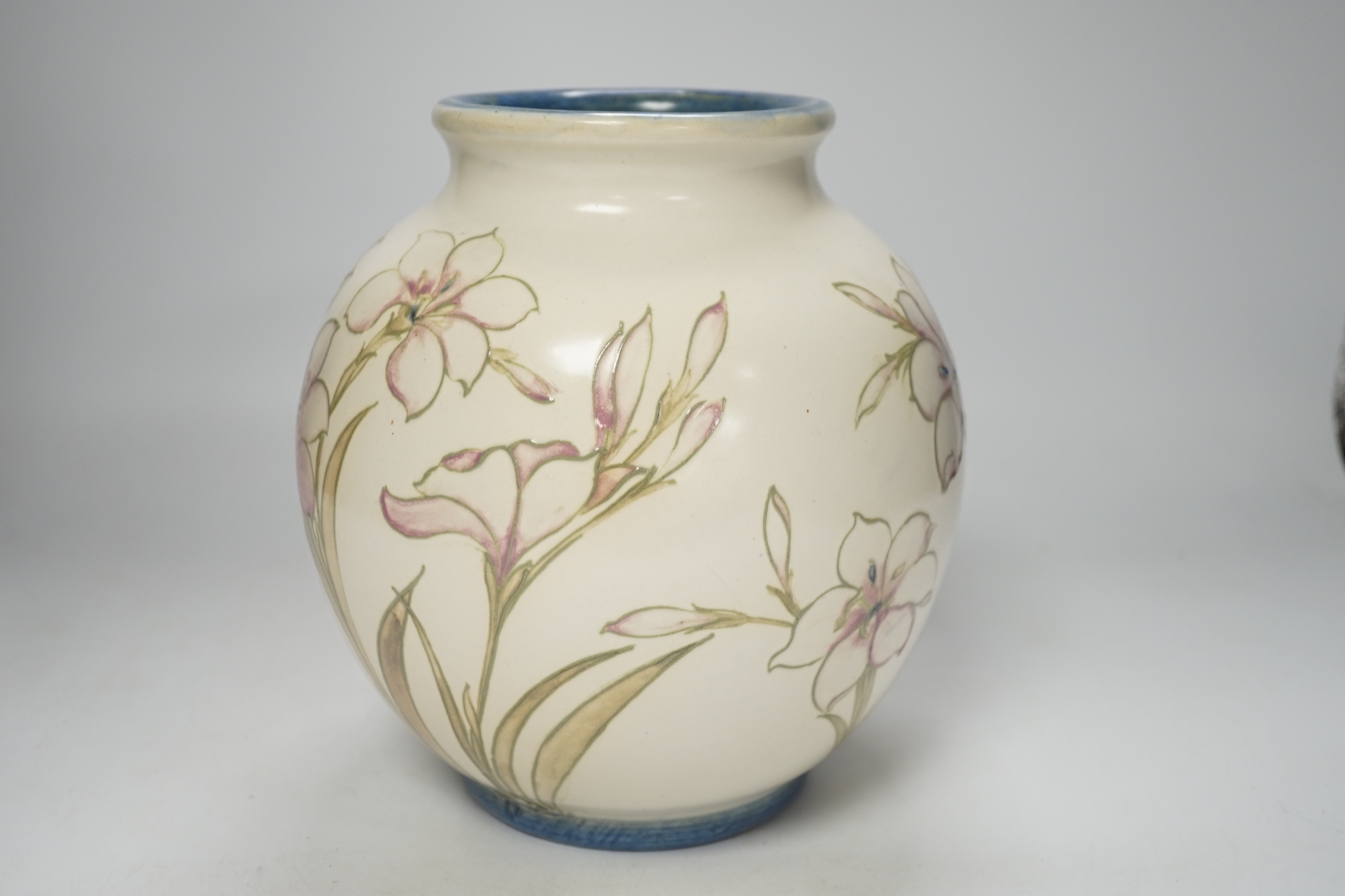 A Moorcroft Hibiscus globular vase, 1930s, 21cm high